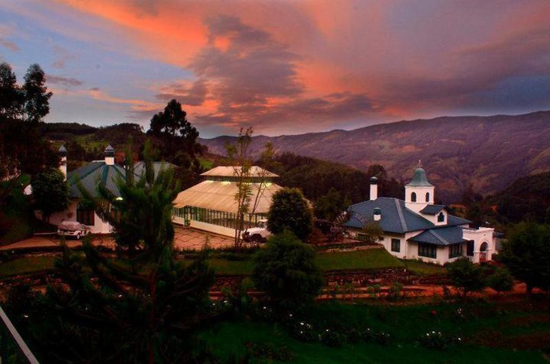 Hotel Camp Noel Munnar Esterno foto